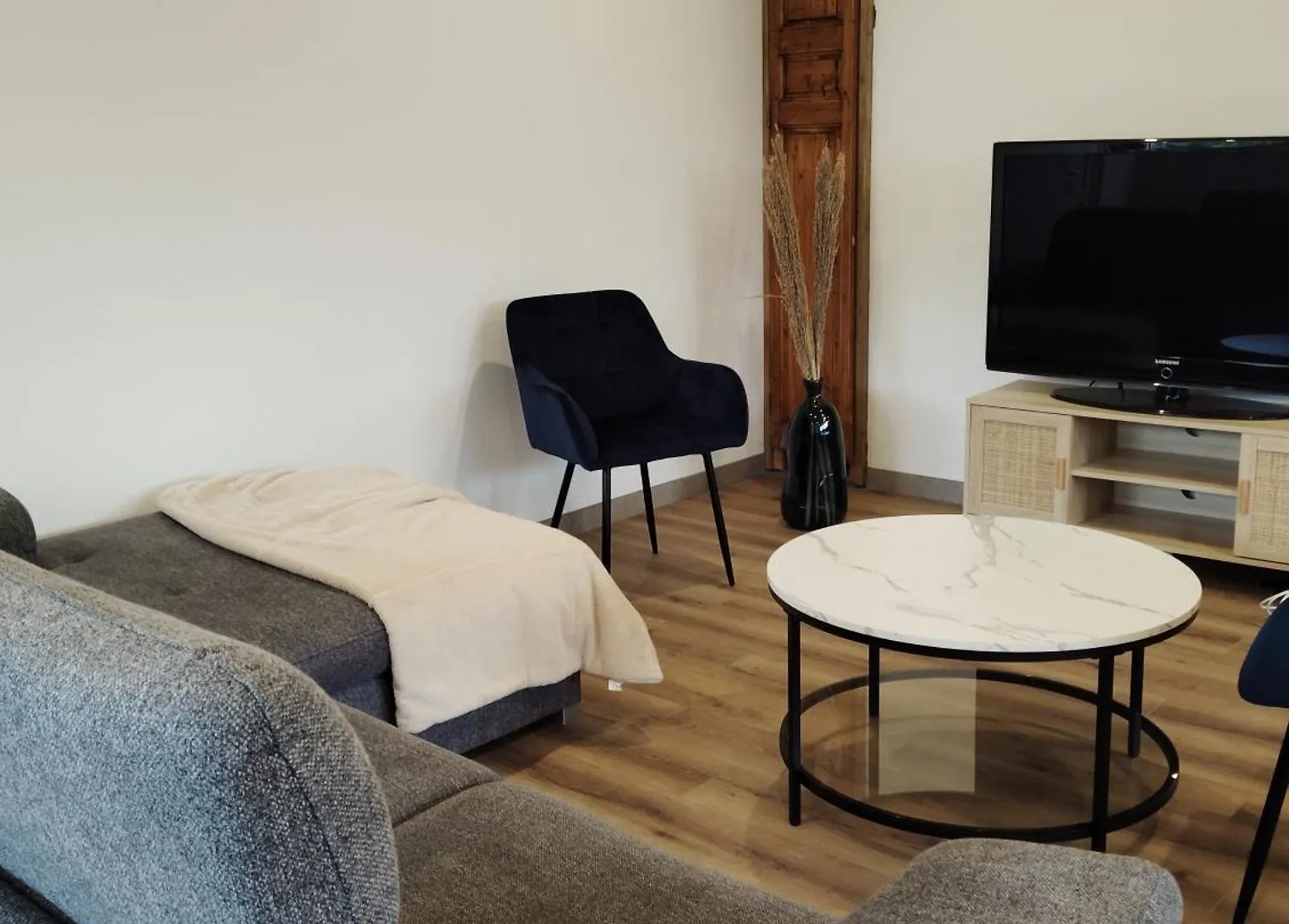 Apartment Gite De La Salamandre Pleguien